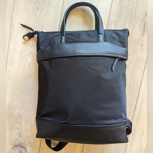 SOLD Targus Newport Convertible 2-in-1 Backpack to Tote Bag